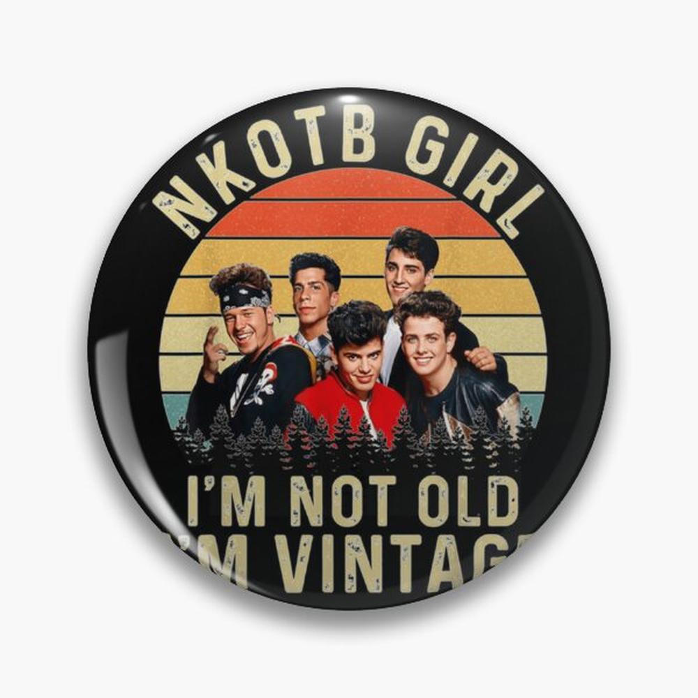 Retro NKOTB Girl I'm NOT Old   - Vintage Collectible Buttons reseña y precio
