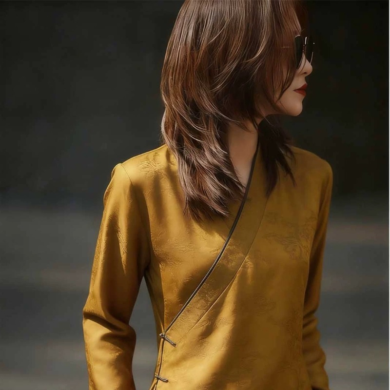Chinese Style Women's Blouses  - Vintage Collectible Buttons reseña y precio