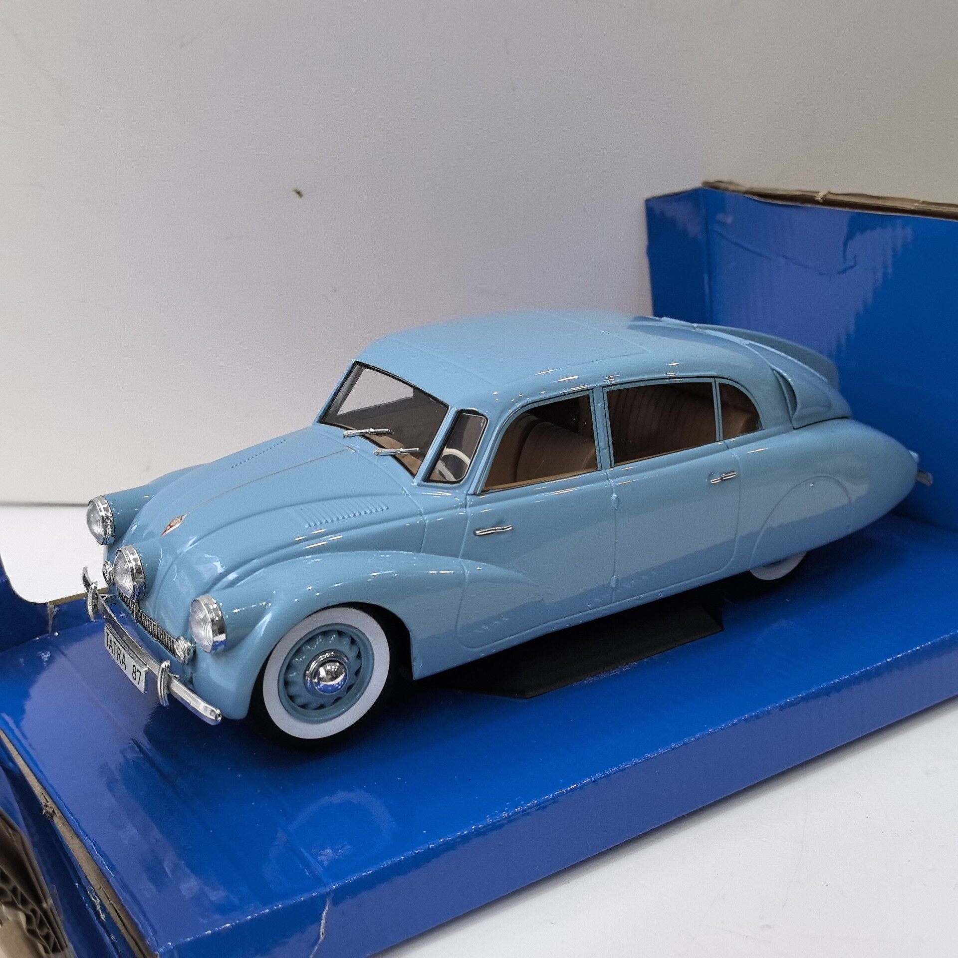 MCG Diecast 1/18 Scale TATRA 8 - Vintage Collectibles reseña y precio